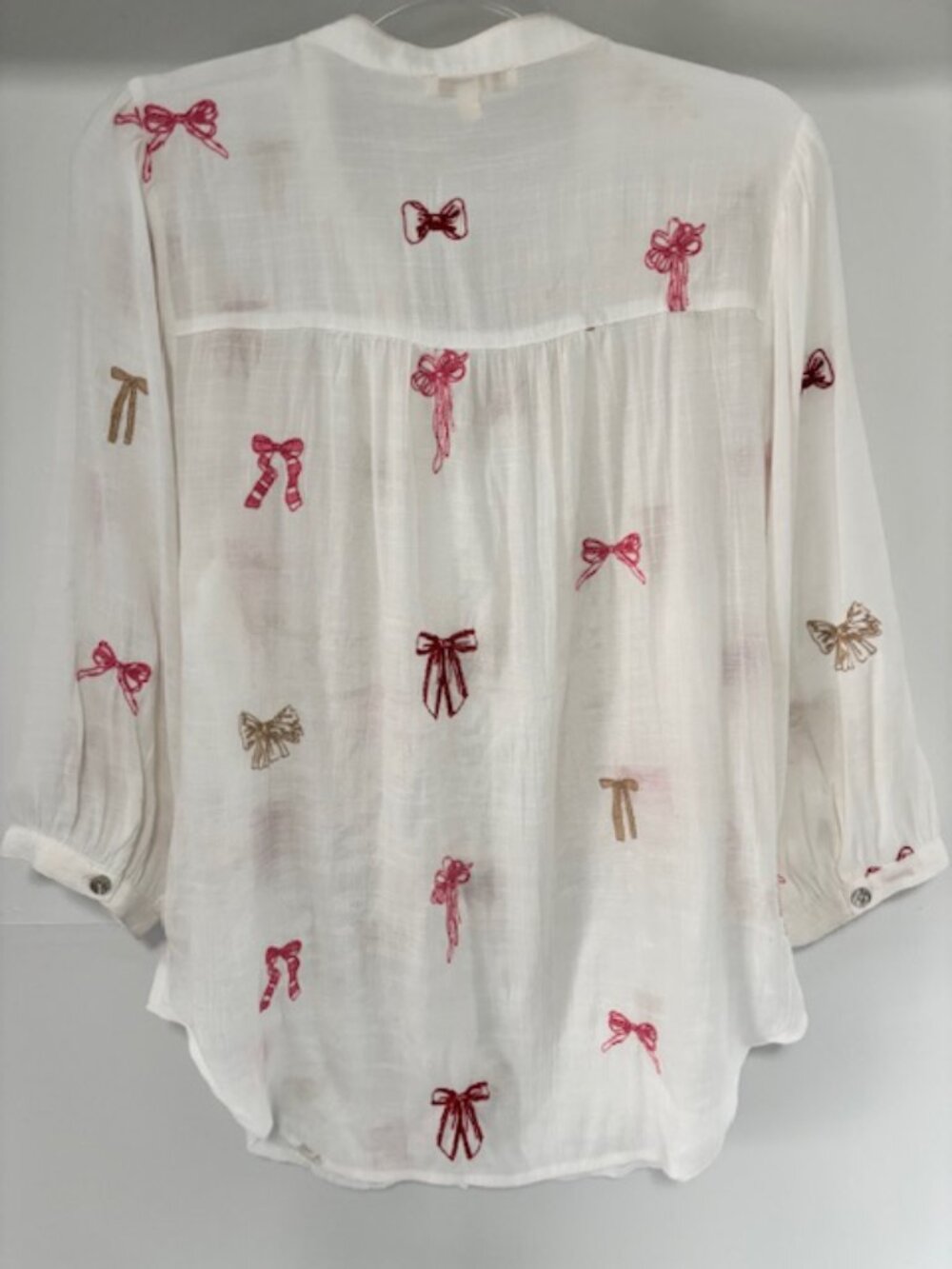 Fig & Flower White Bow Print Blouse Womens M 3/4 Sleeve Sheer Mother Of Pearl - Picture 2 of 7